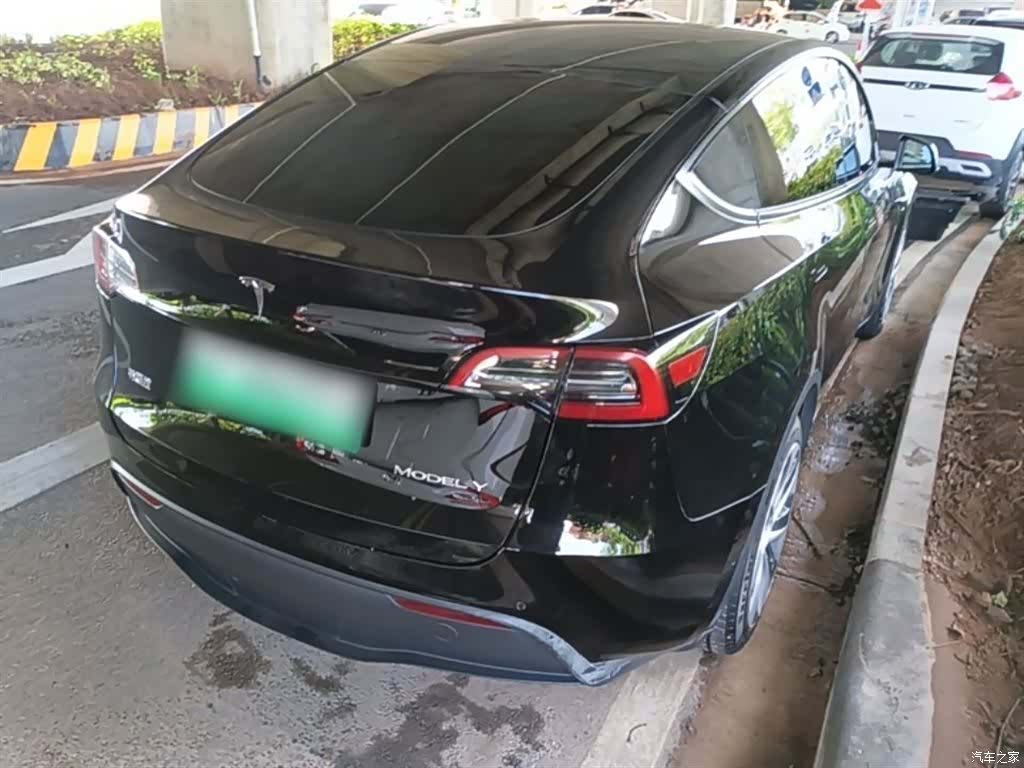 Tesla Model Y, 2022 7