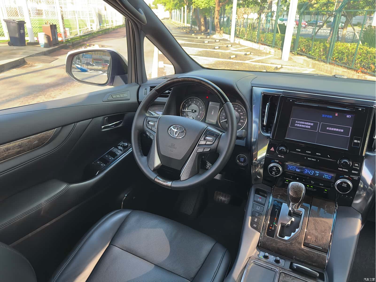Toyota Alphard, 2018 20