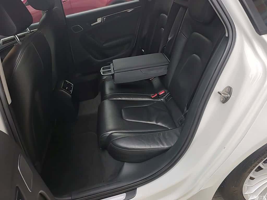 Audi A4L, 2015 17