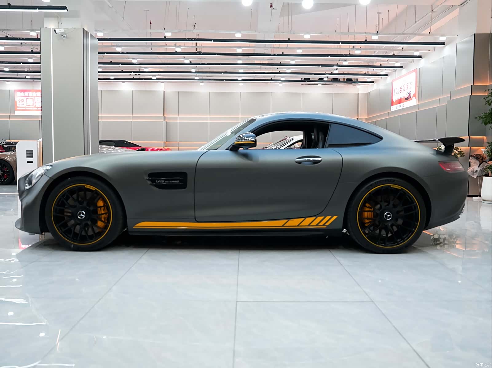 MG AMG, 2017 11