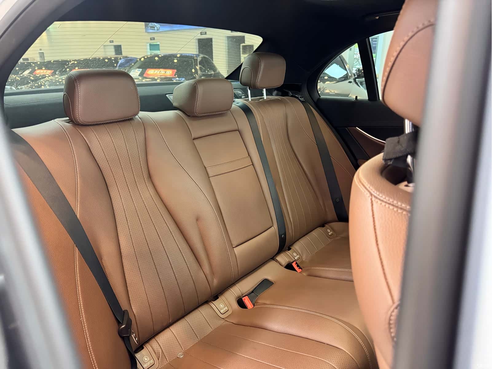 Mercedes-Benz E-Class, 2022 15