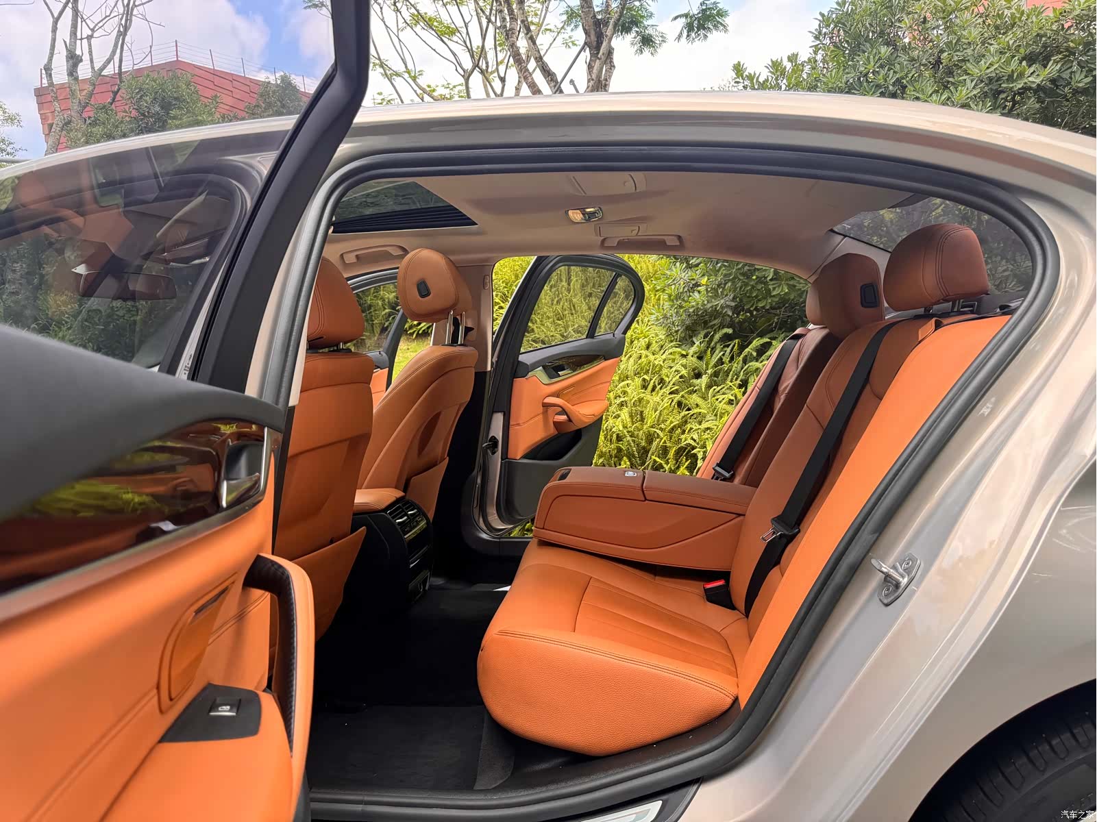 BMW 5 Series, 2017 8