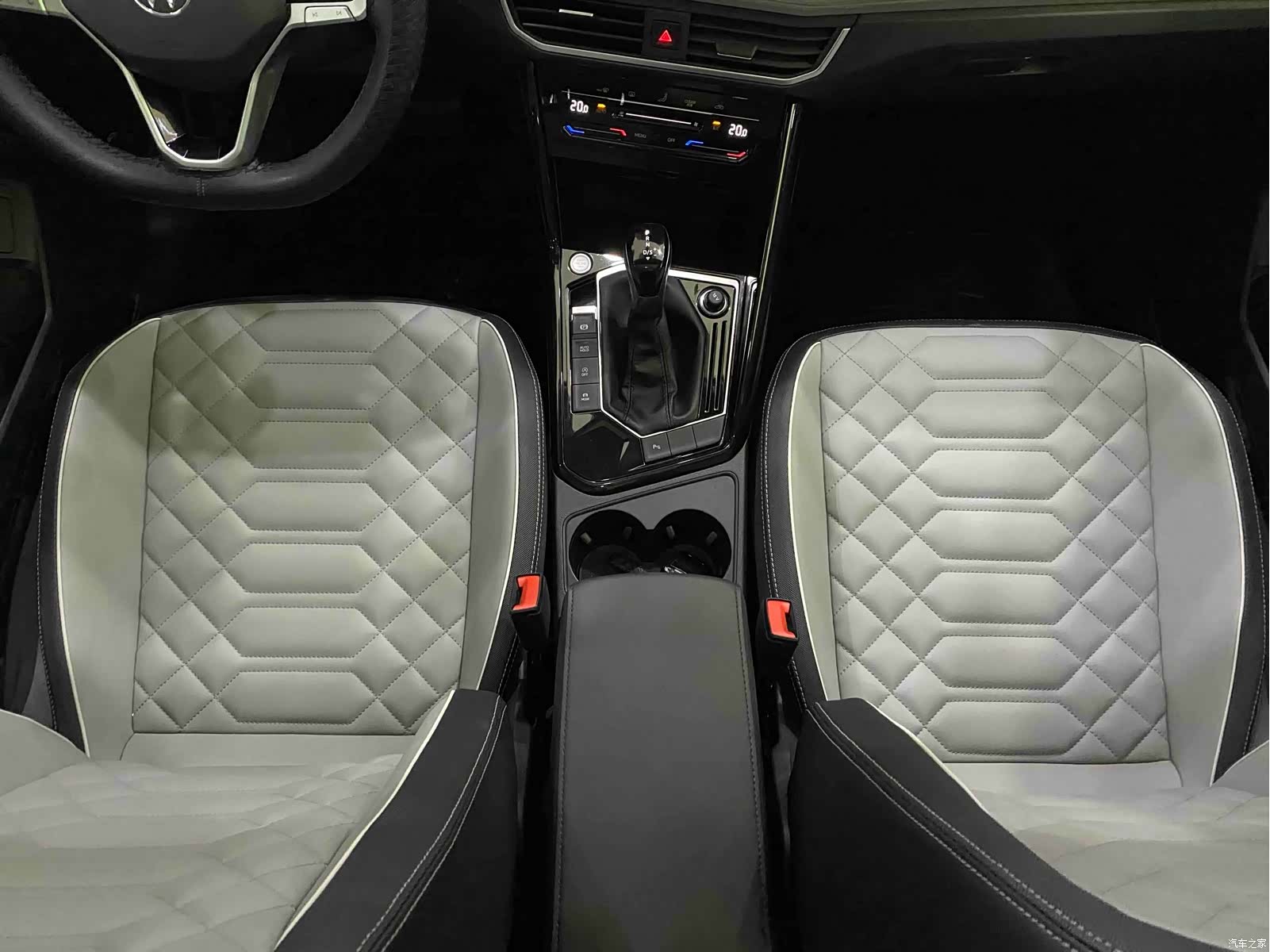 Volkswagen Tayron, 2023 13