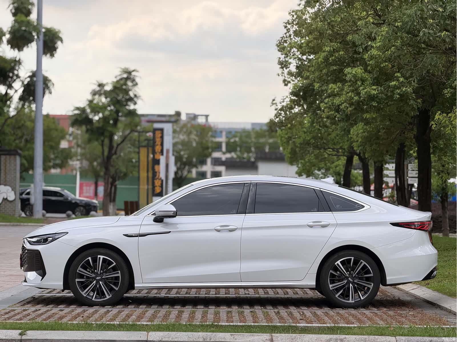 Chery Arrizo 8, 2025 4