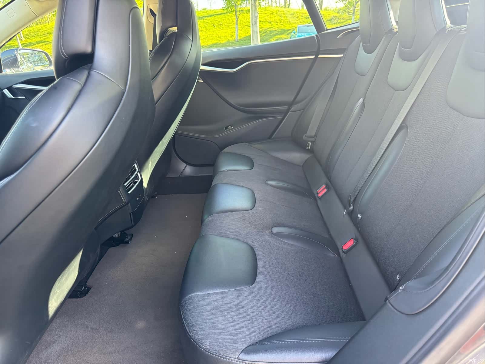 Tesla Model S, 2017 12