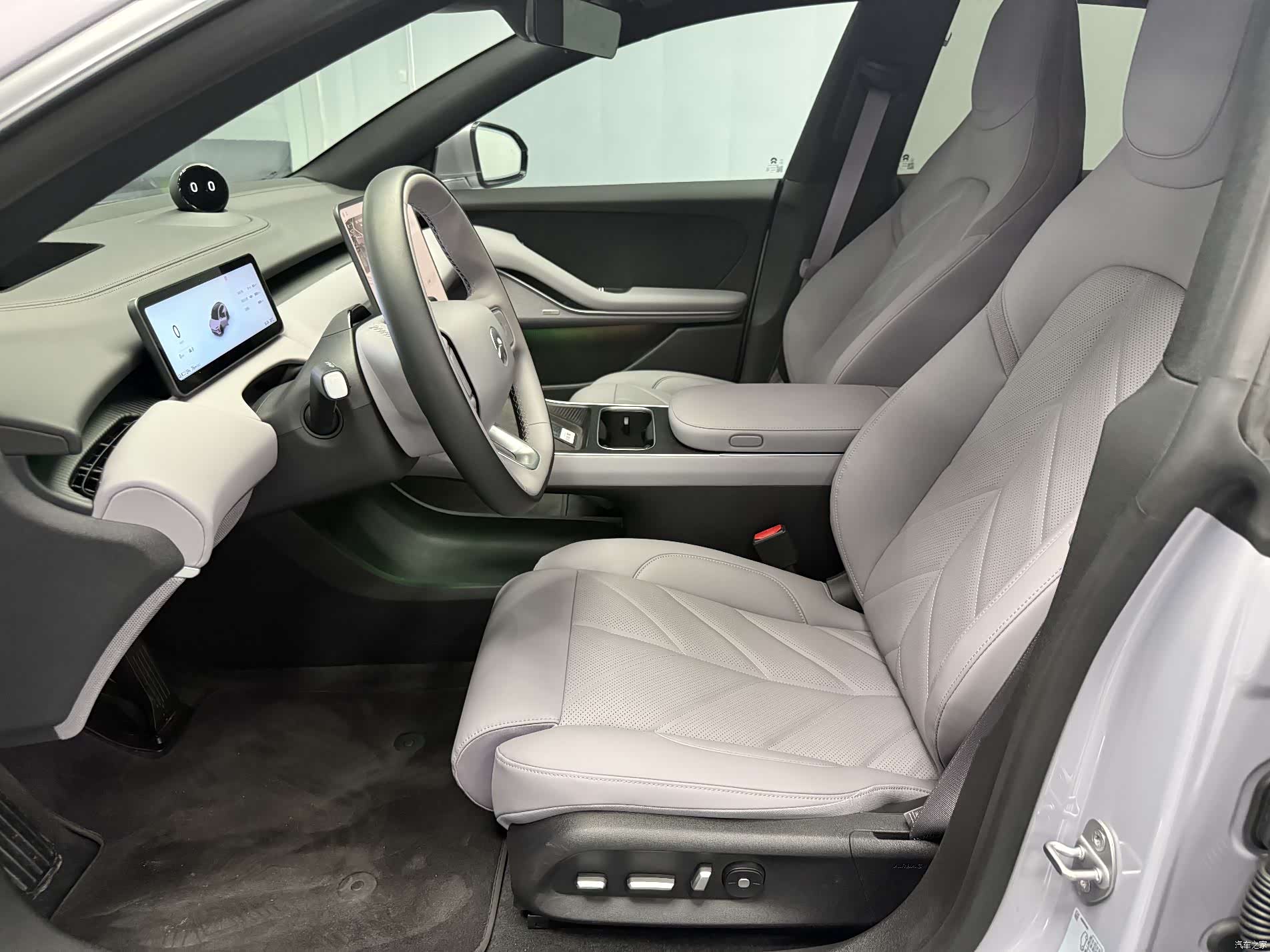 NIO ET5, 2025 все фото