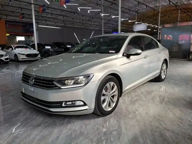 Volkswagen Magotan 2018 — купить из Китая под заказ