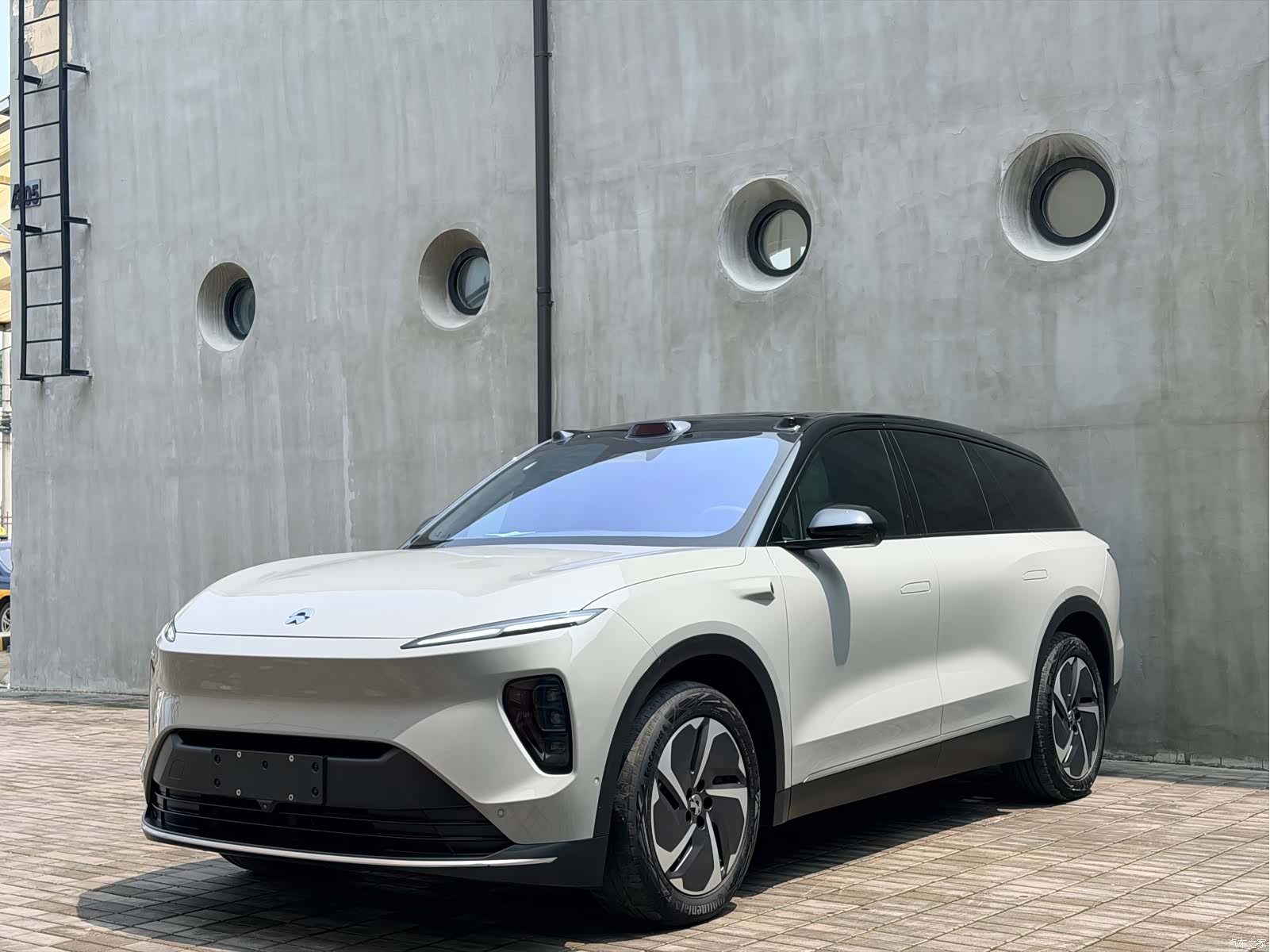 NIO ES8, 2024 1