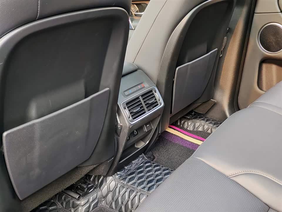 Land Rover Discover sports