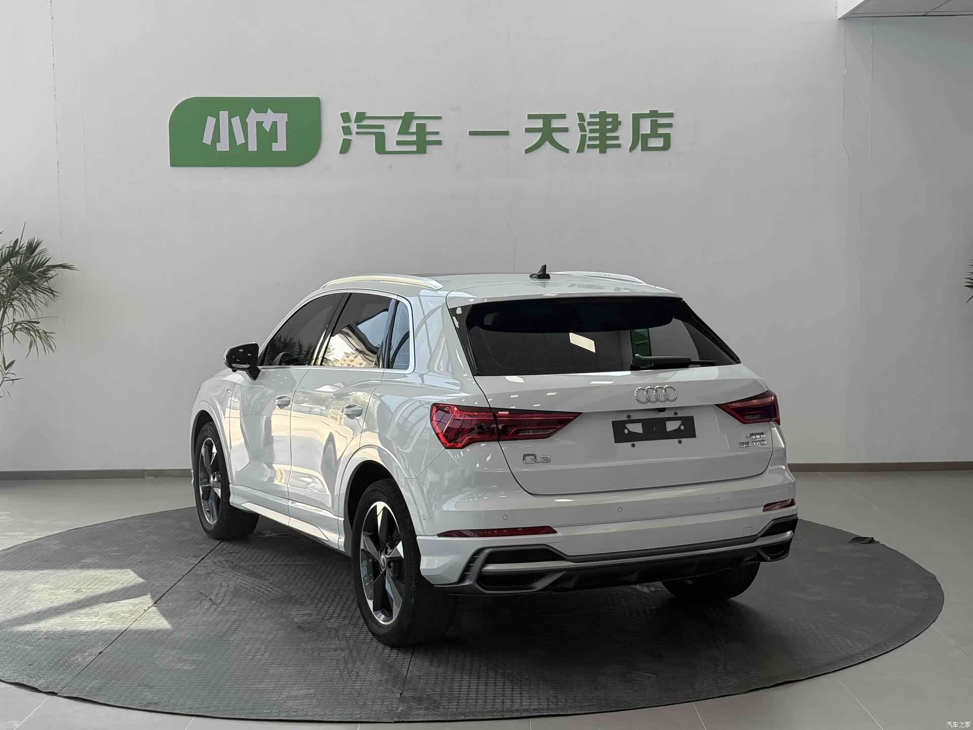 Audi Q3, 2022 8