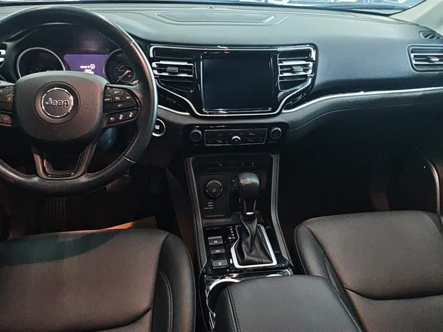 Jeep Grand Commander