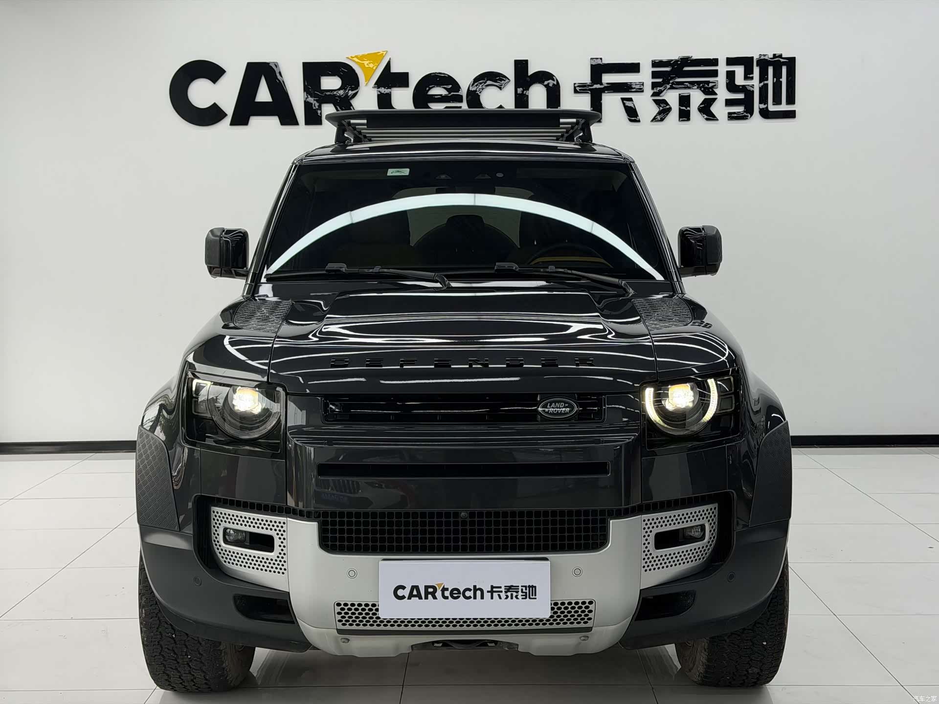 Land Rover Defender, 2023 2