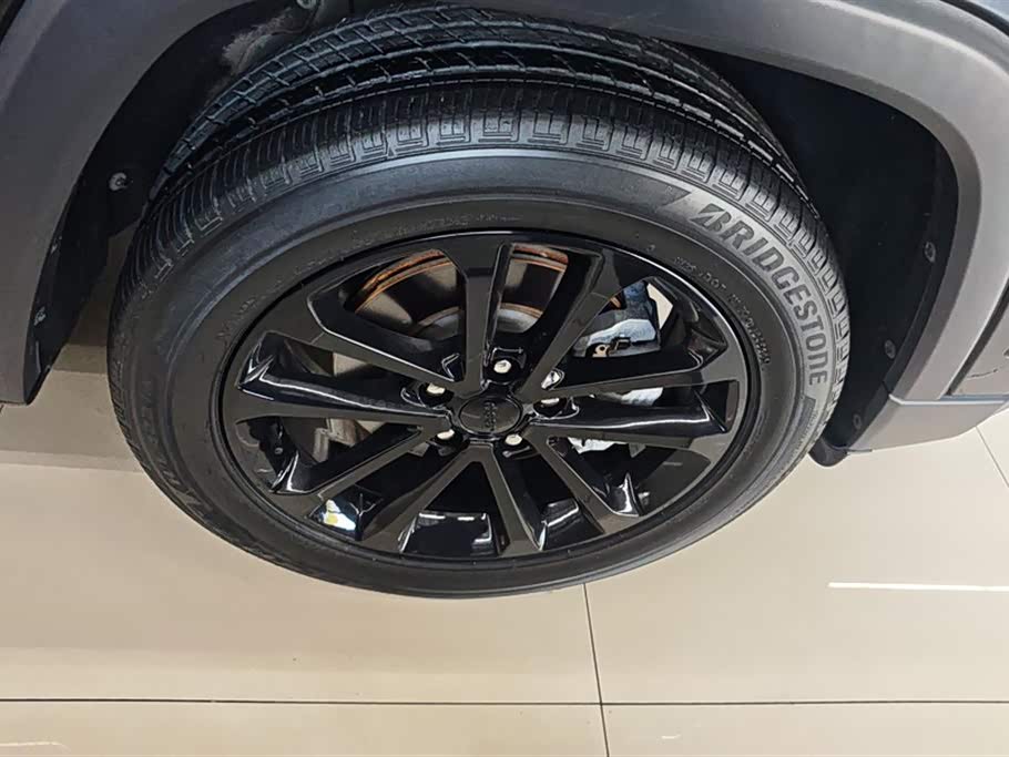 Jeep Grand Commander