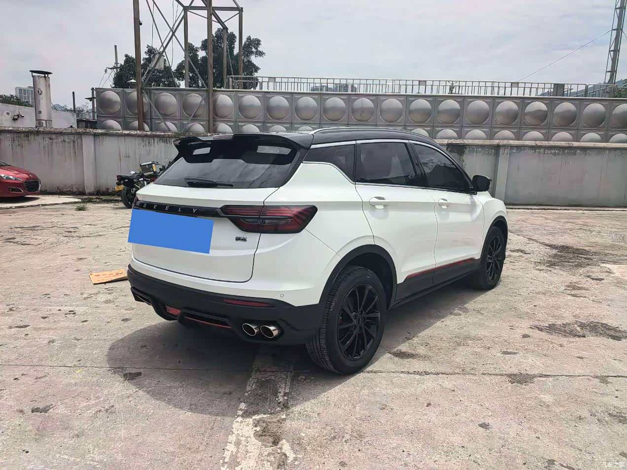 Geely Coolray, 2022 11
