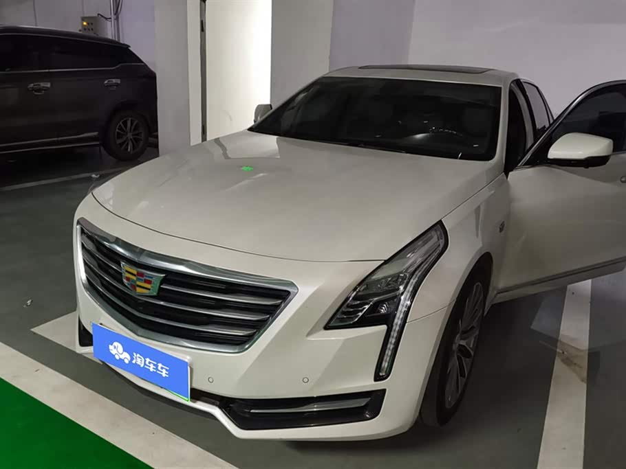 Cadillac CT6 PLUG-IN
