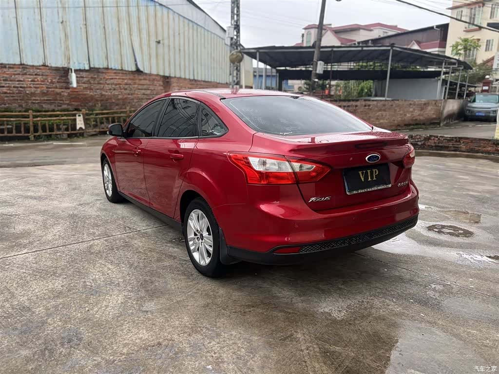 Ford Focus, 2014 6