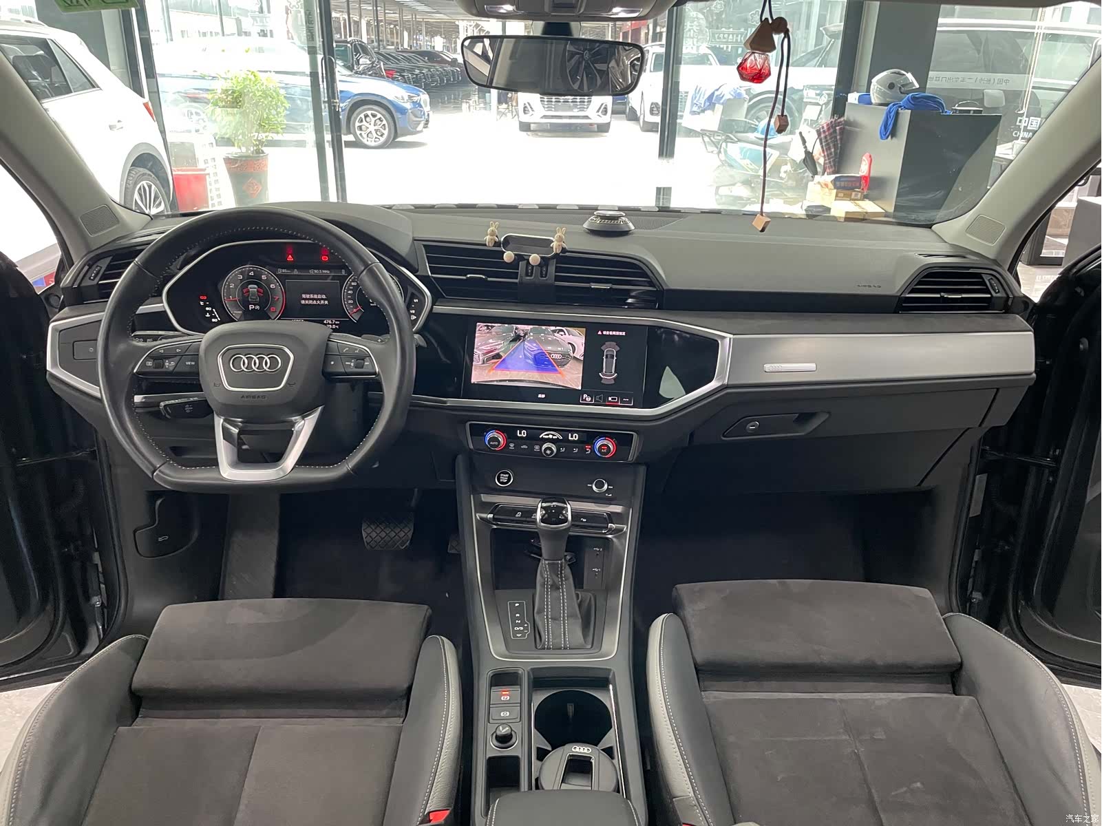 Audi Q3, 2022 8