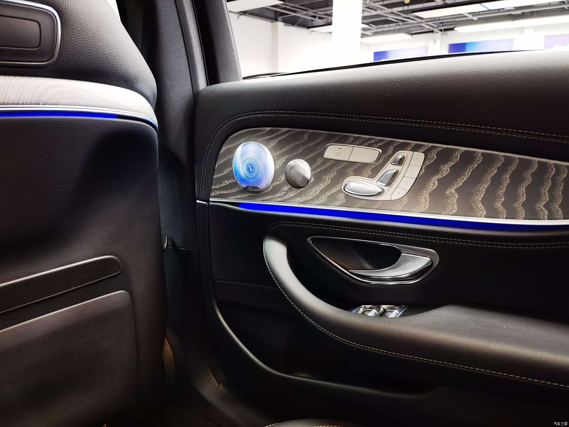 Mercedes-Benz E-Class, 2021 18