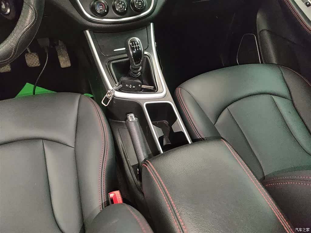 Wuling 560, 2016 14