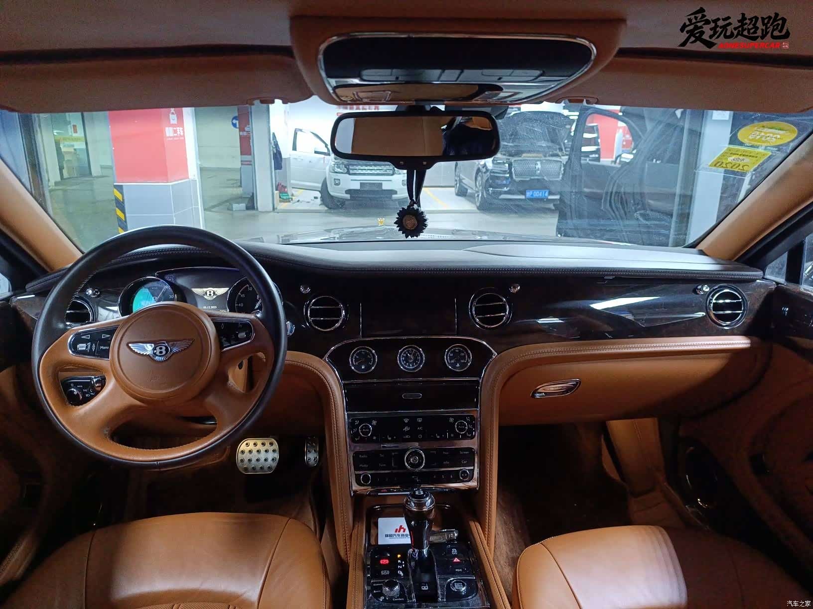 Bentley Mulsanne, 2016 3