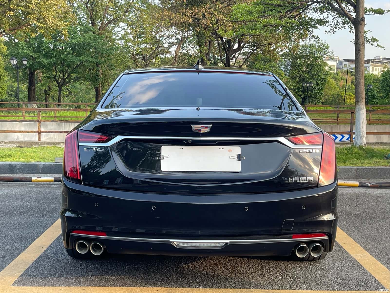 Cadillac CT6, 2021 все фото