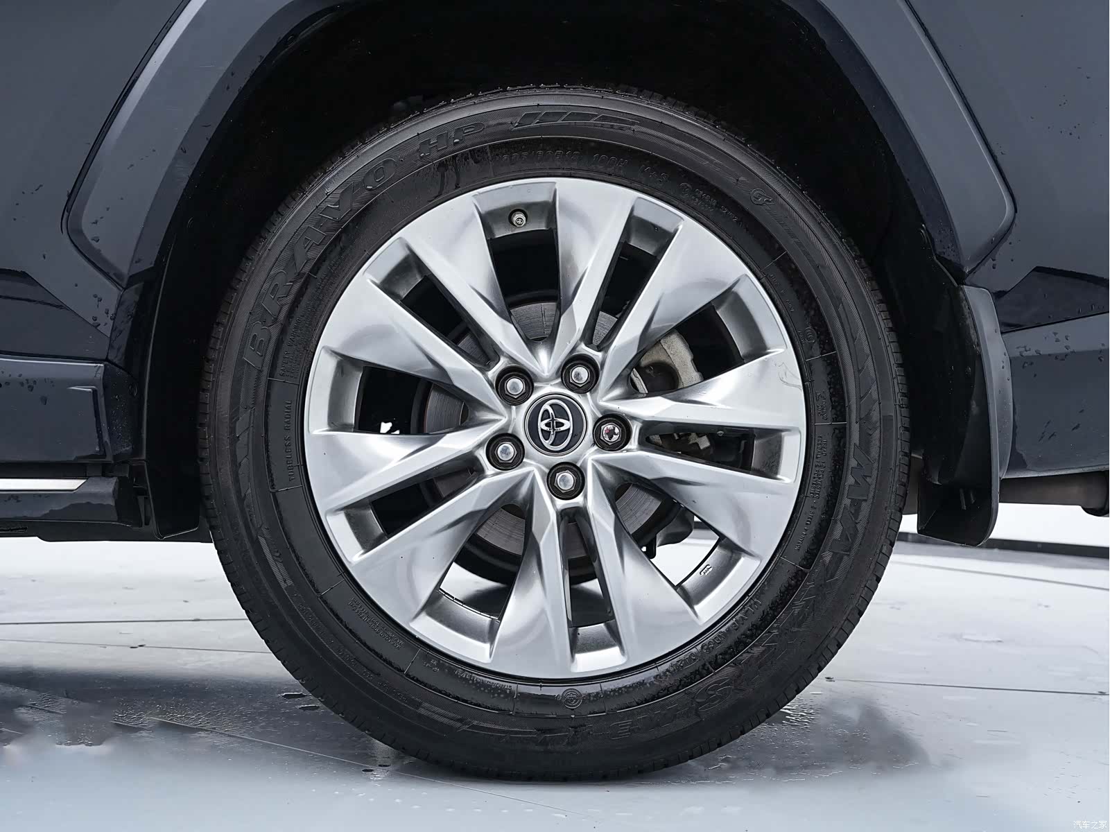 Toyota Wildlander, 2022 27