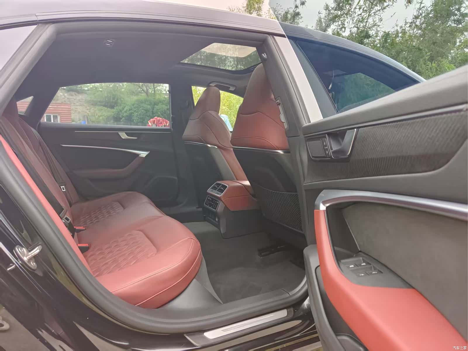 Audi A7L, 2023 21