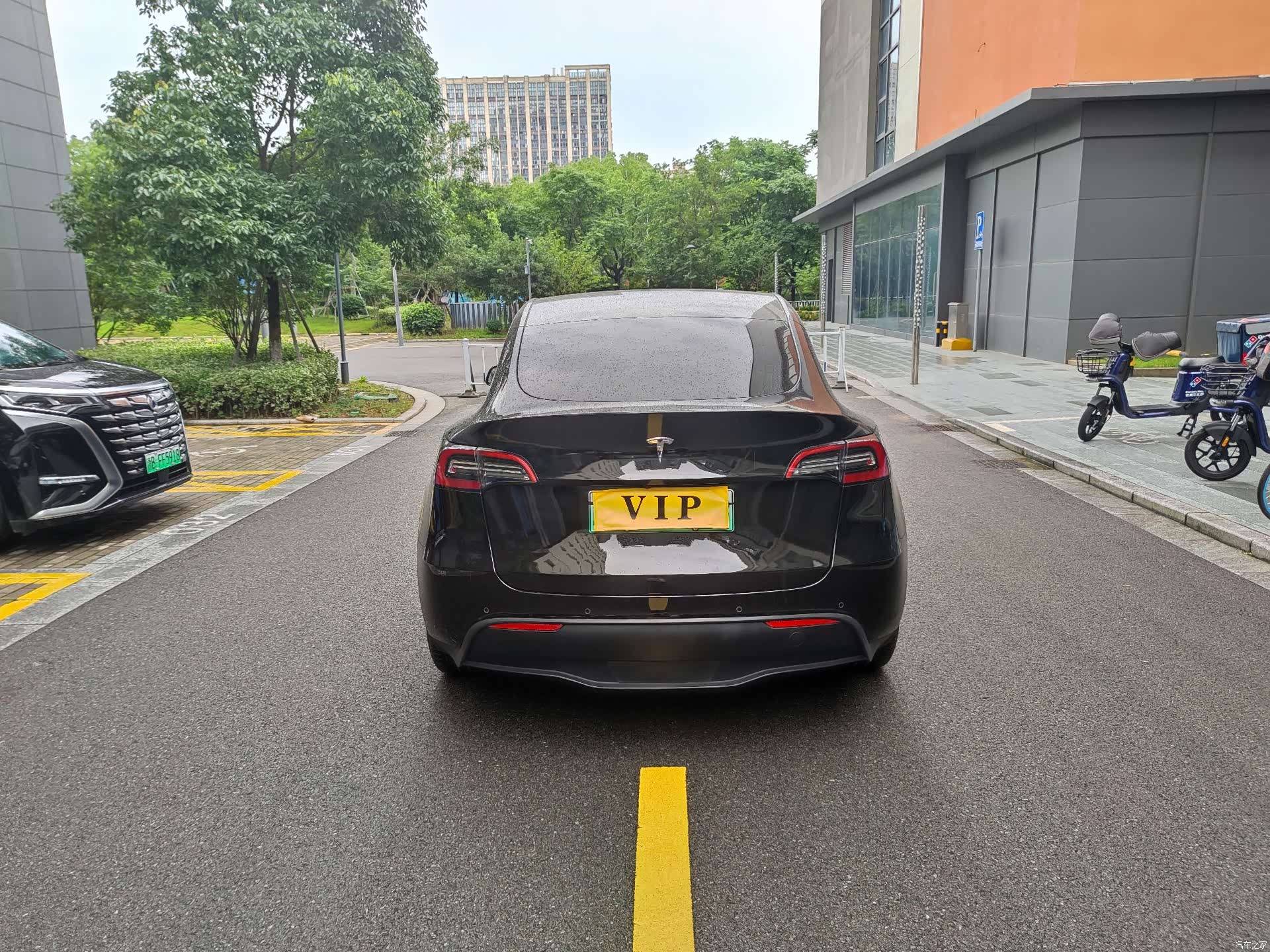 Tesla Model Y, 2021 16