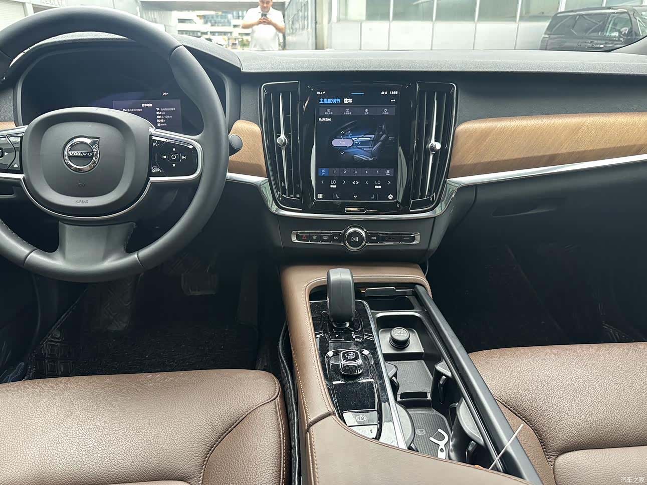 Volvo S90, 2024 все фото