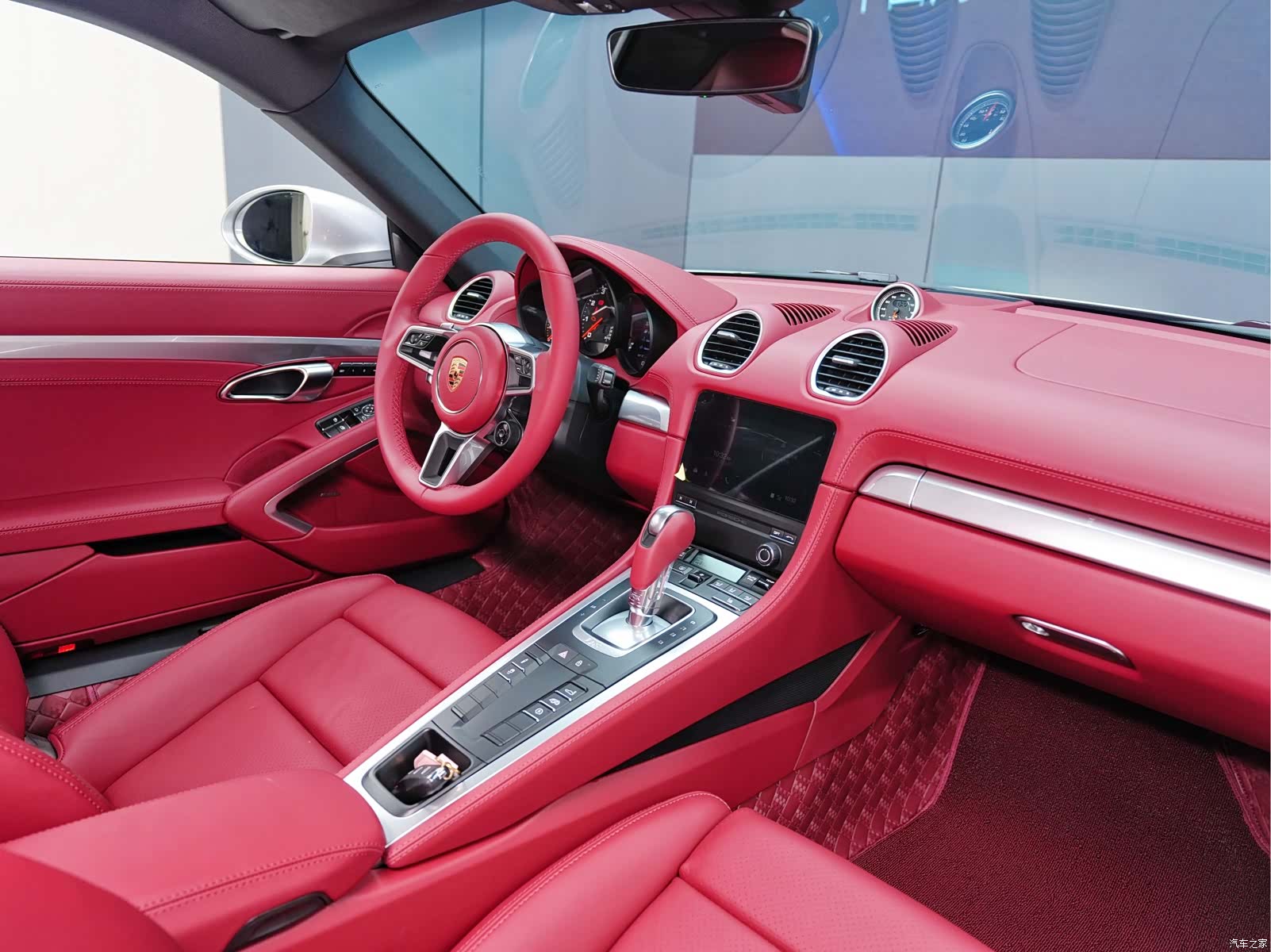 Porsche Cayman, 2026 8