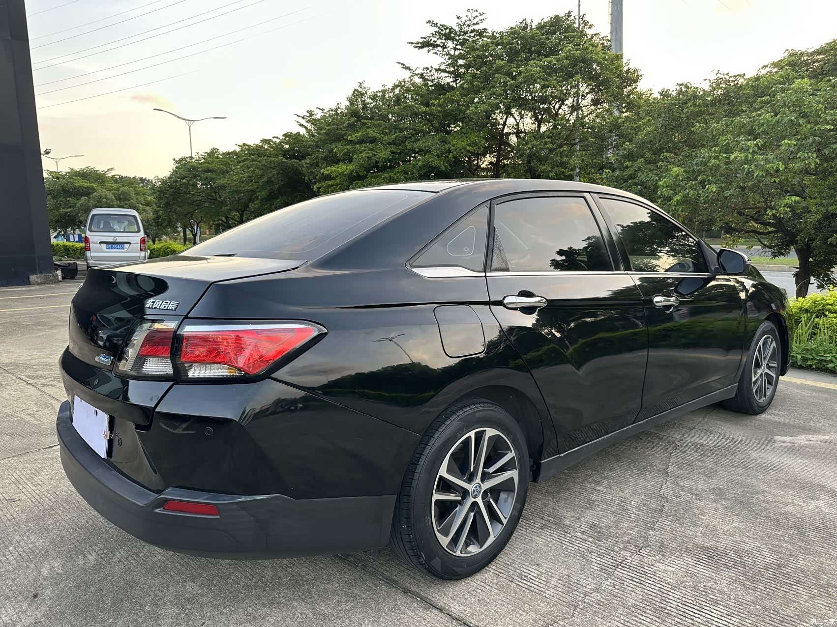 Nissan D60, 2018 7