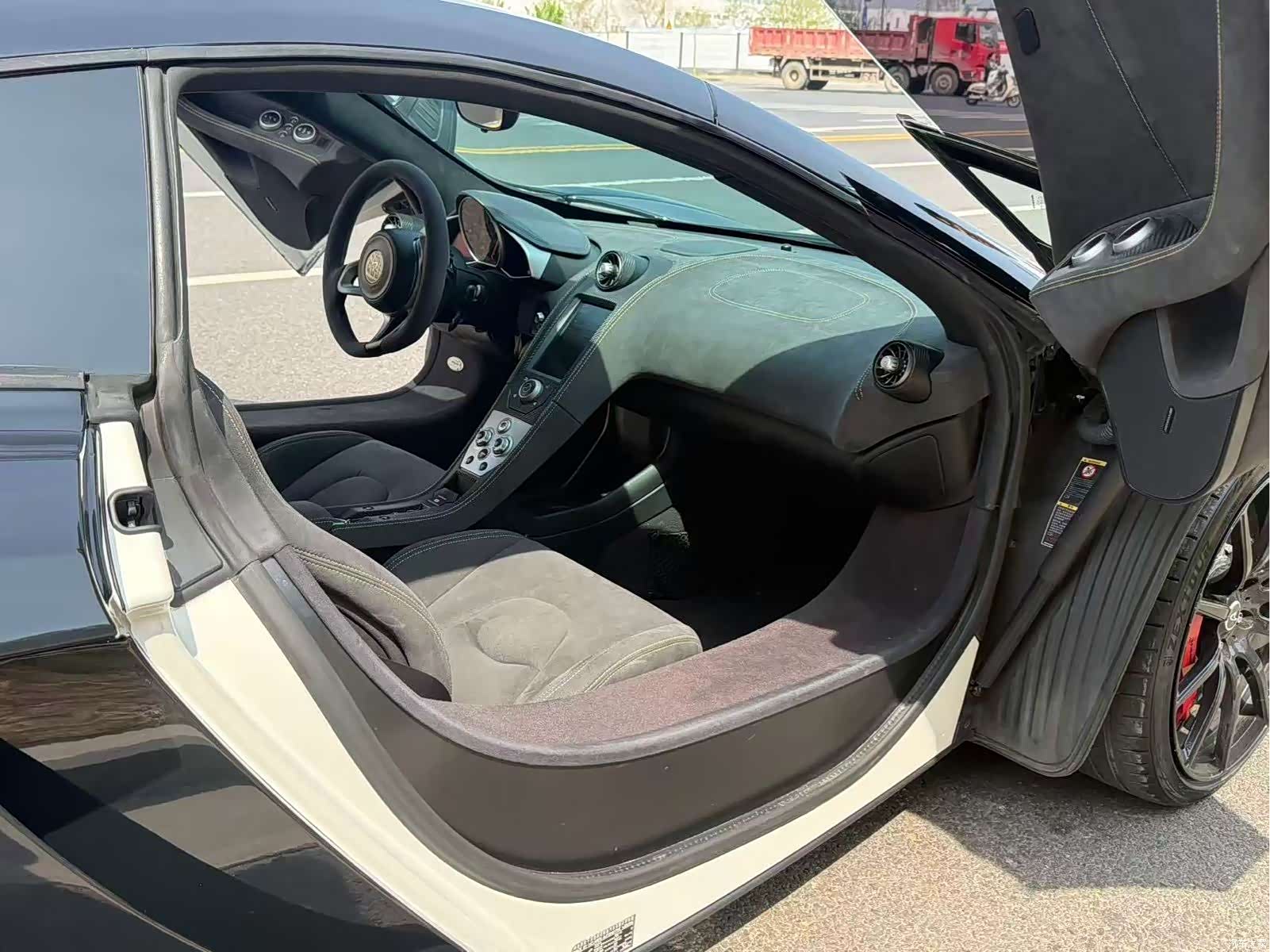 McLaren 12C, 2015 12