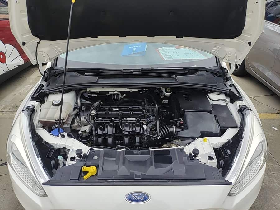 Ford Focus 2015, фото 20