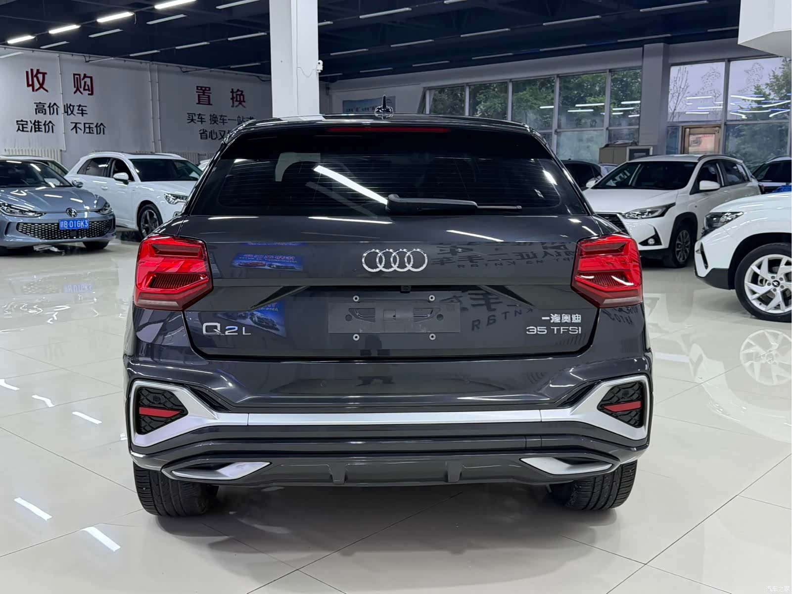 Audi Q2L, 2022 все фото