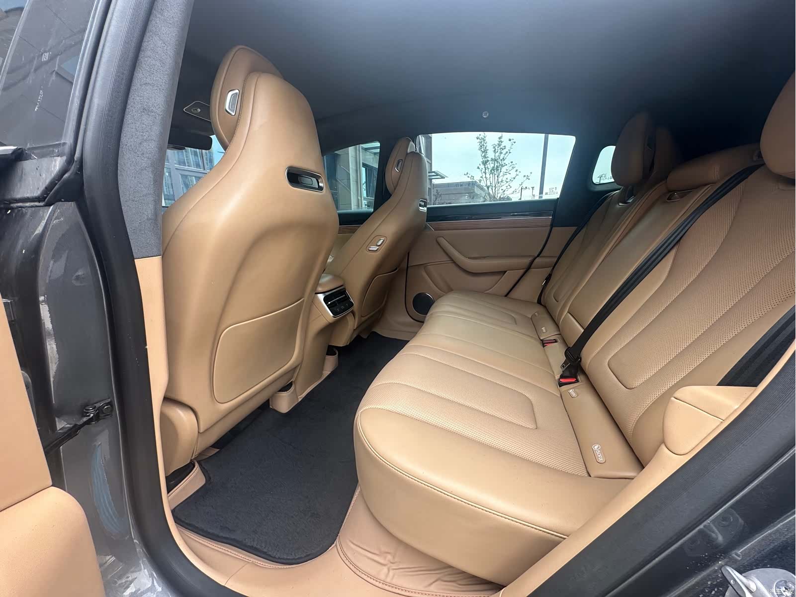 Luxeed R7, 2025 6