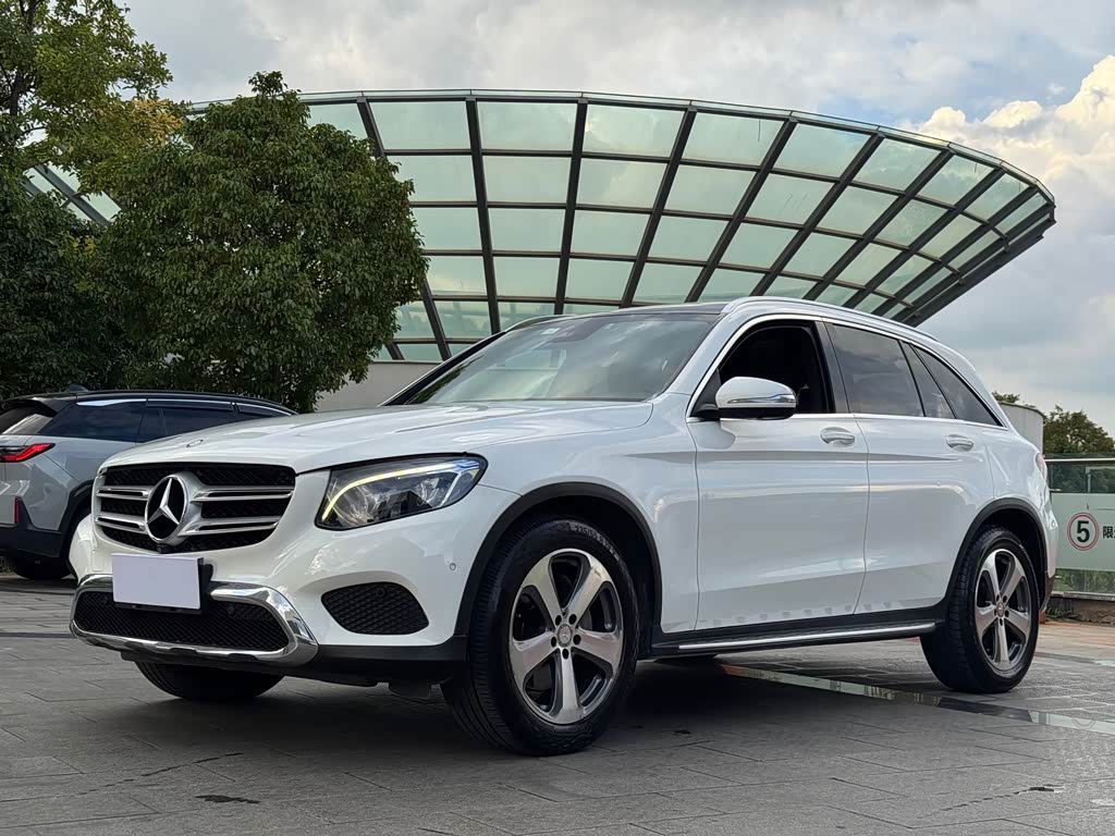 Mercedes-Benz GLC 2016 GLC 300 4MATIC