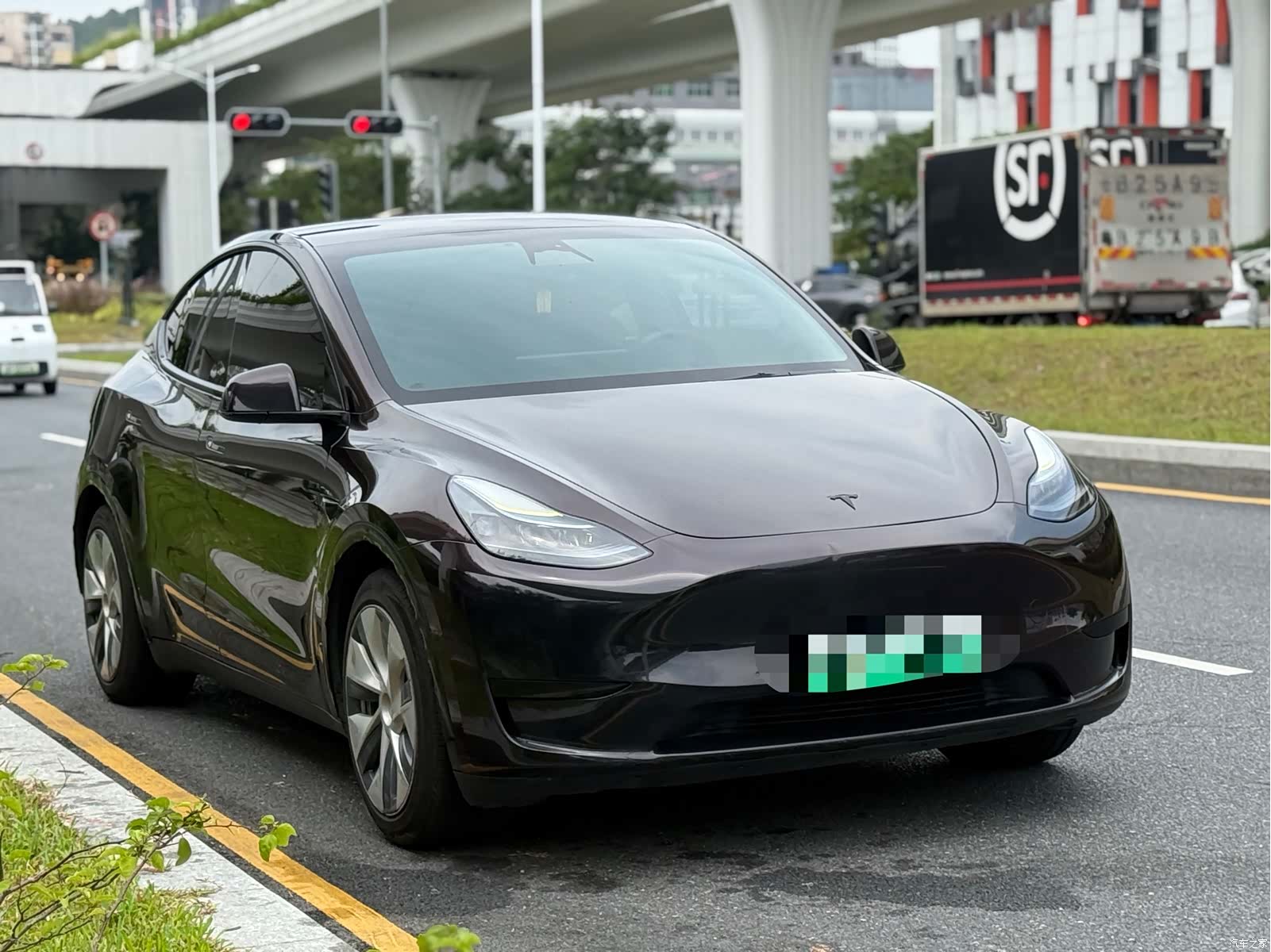 Tesla Model Y, 2023 3