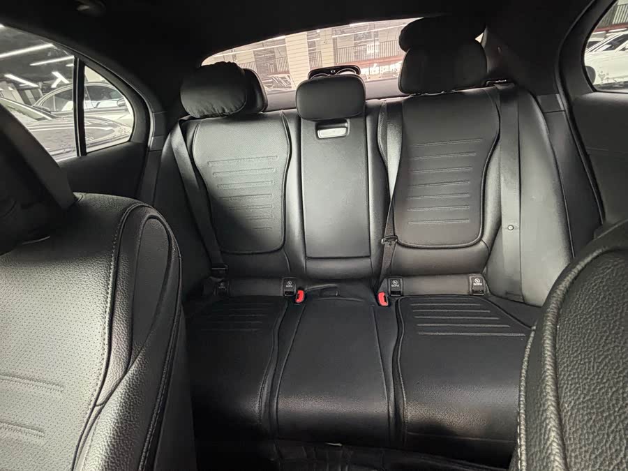 Mercedes-Benz C-Class PHEV 2023, фото 15