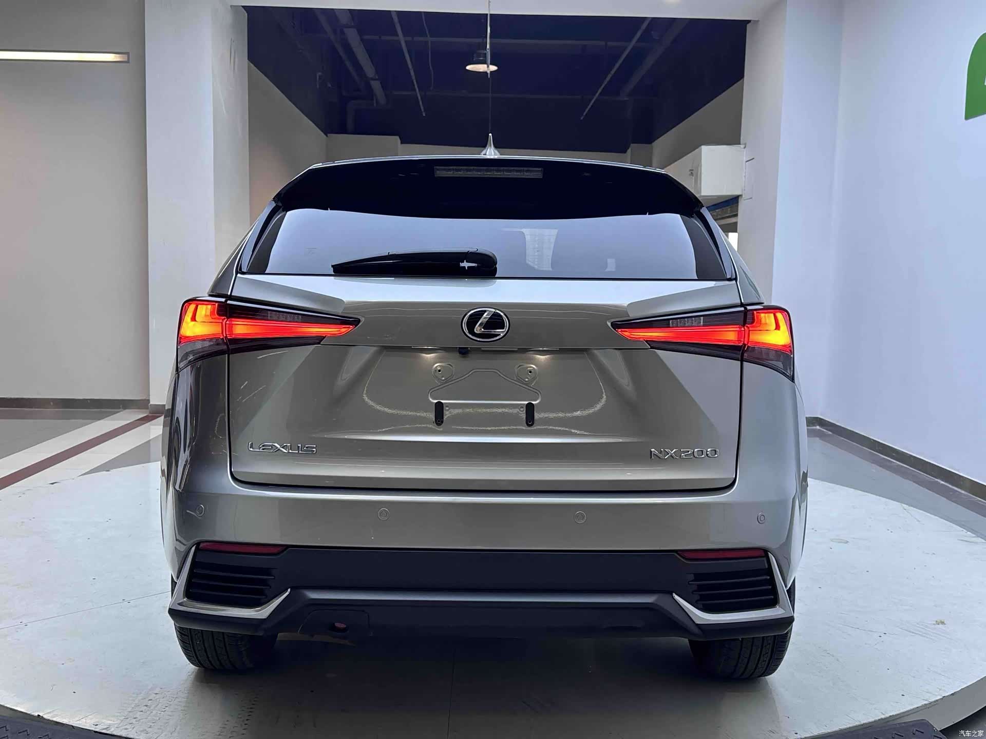 Lexus NX, 2021 все фото