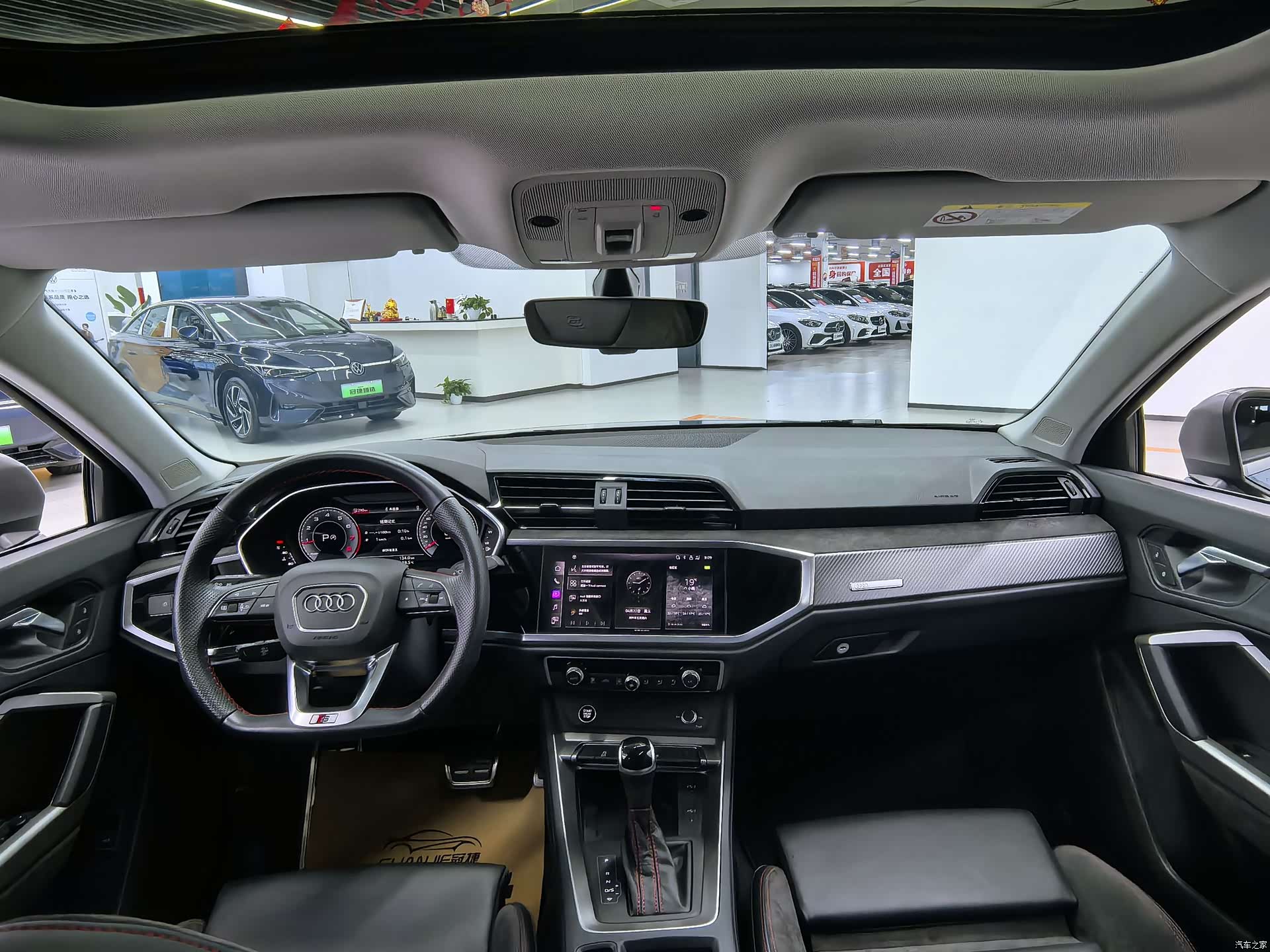Audi Q3, 2021 6