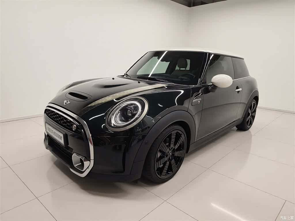 Mini Cooper, 2023 2