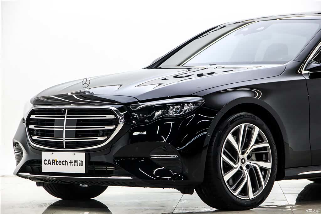 Mercedes-Benz E-Class, 2025 6