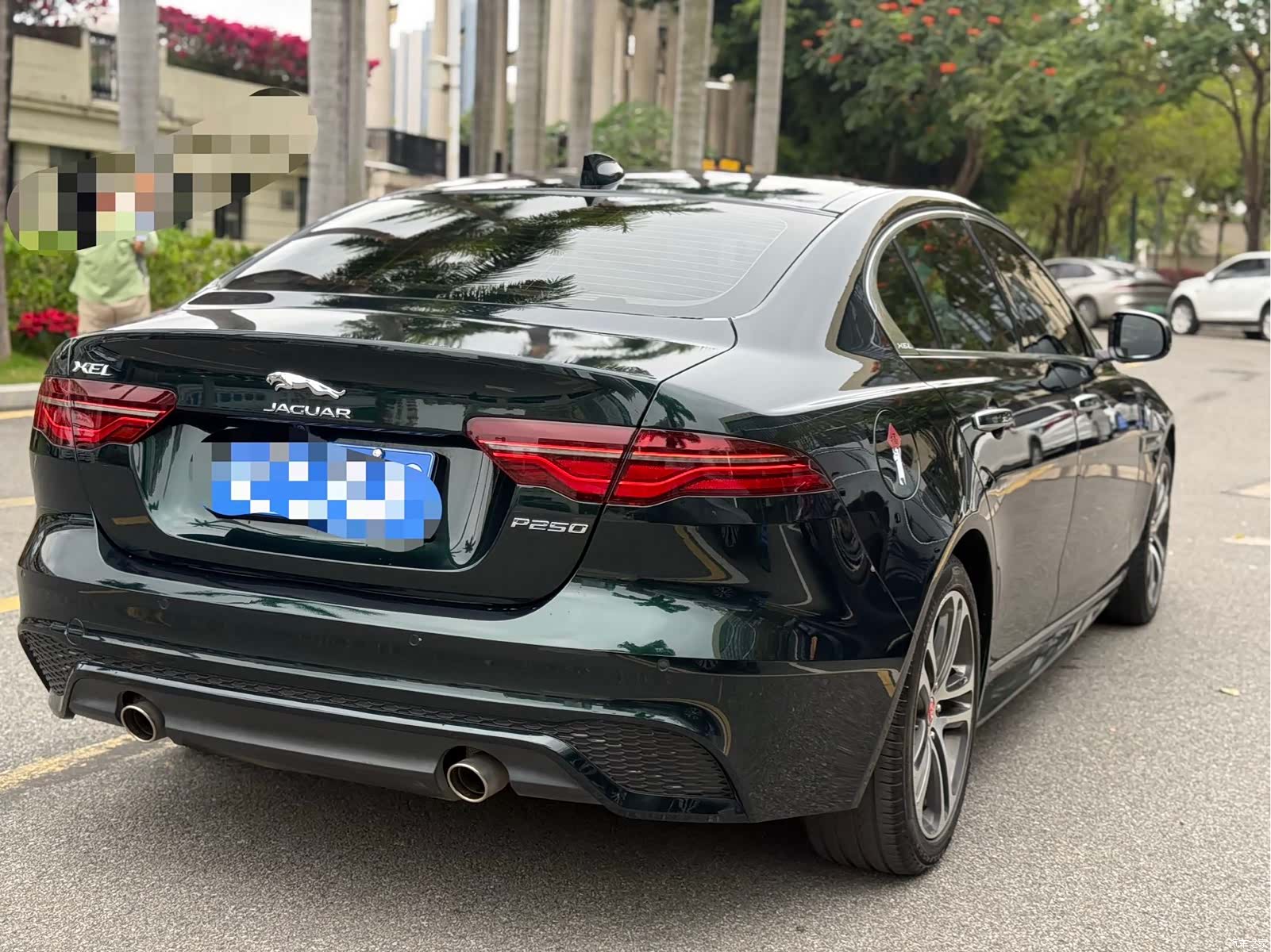 Land Rover XEL, 2022 4