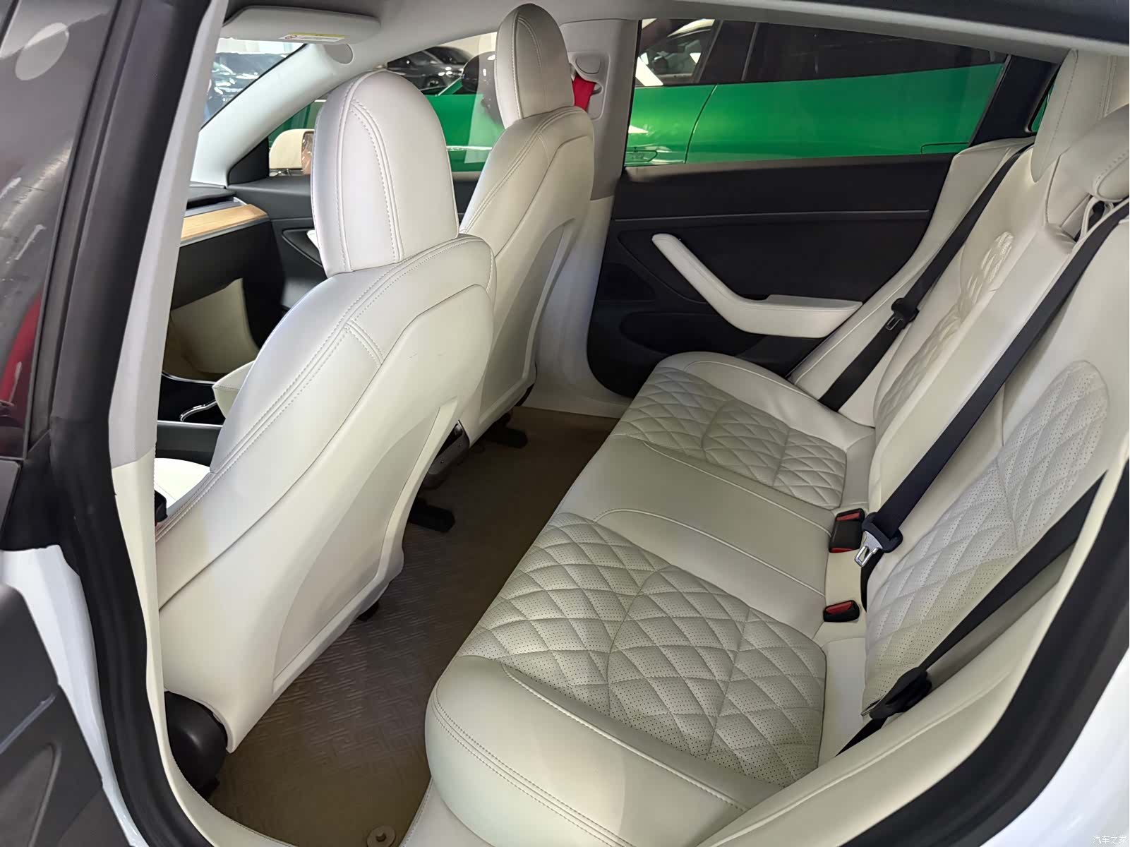 Tesla Model 3, 2020 10