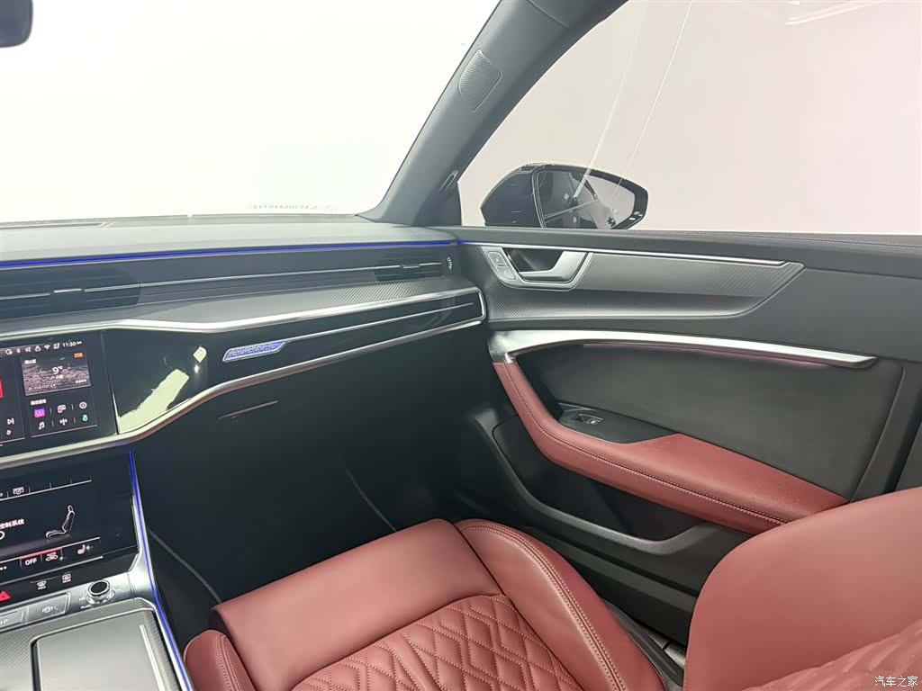 Audi A7L, 2024 21