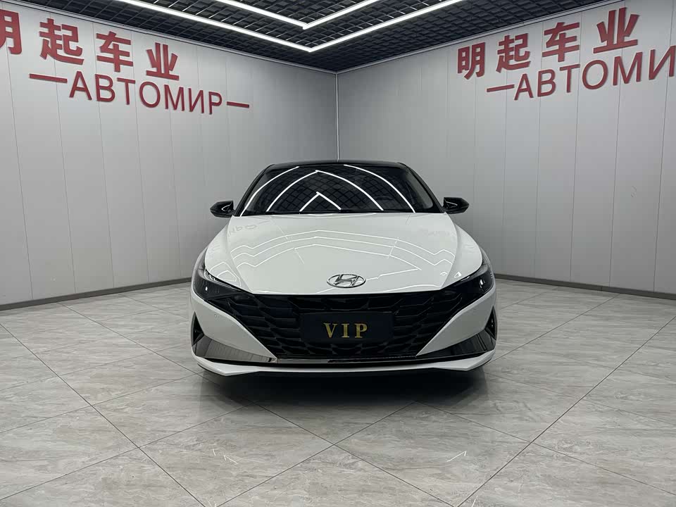 Hyundai Elantra