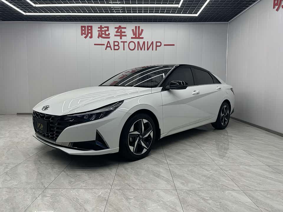 Hyundai Elantra