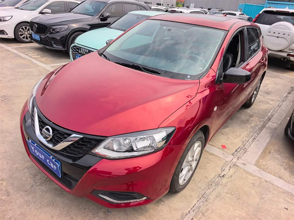 Nissan TIIDA