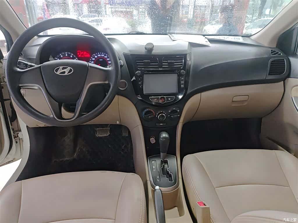 Hyundai GLX, 2014 10