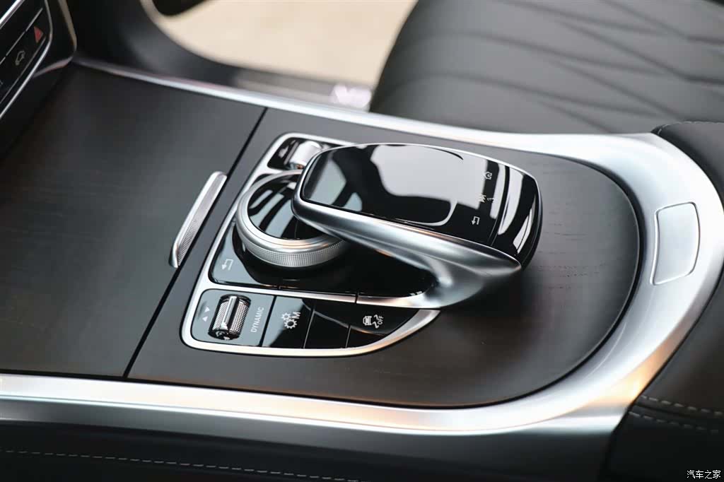 Mercedes-Benz G-Class, 2024 16